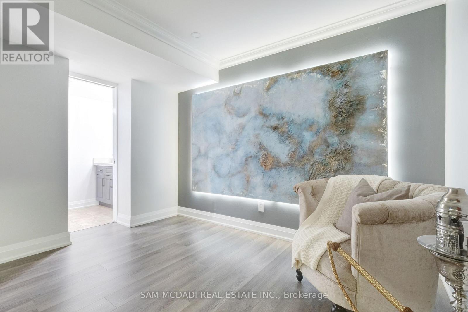 807 Indian Road, Mississauga, ON - Indoor