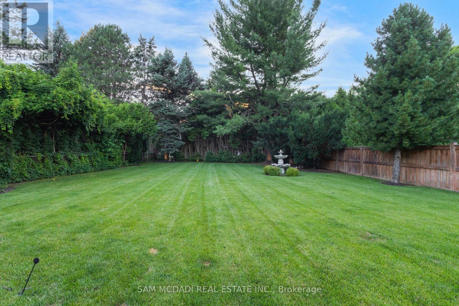 807 Indian Road, Mississauga, ON - Outdoor