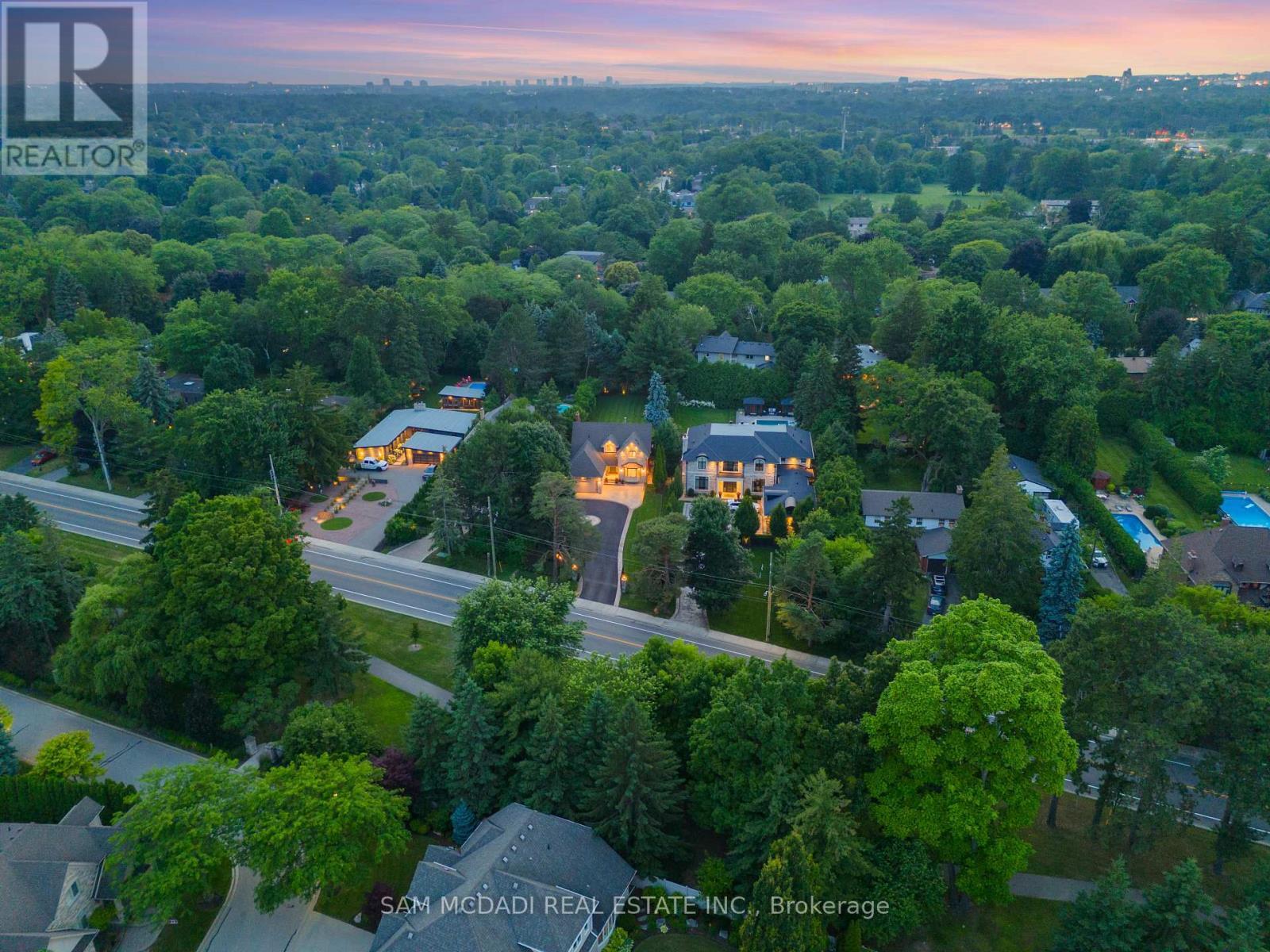 807 Indian Road, Mississauga, ON - Outdoor With View