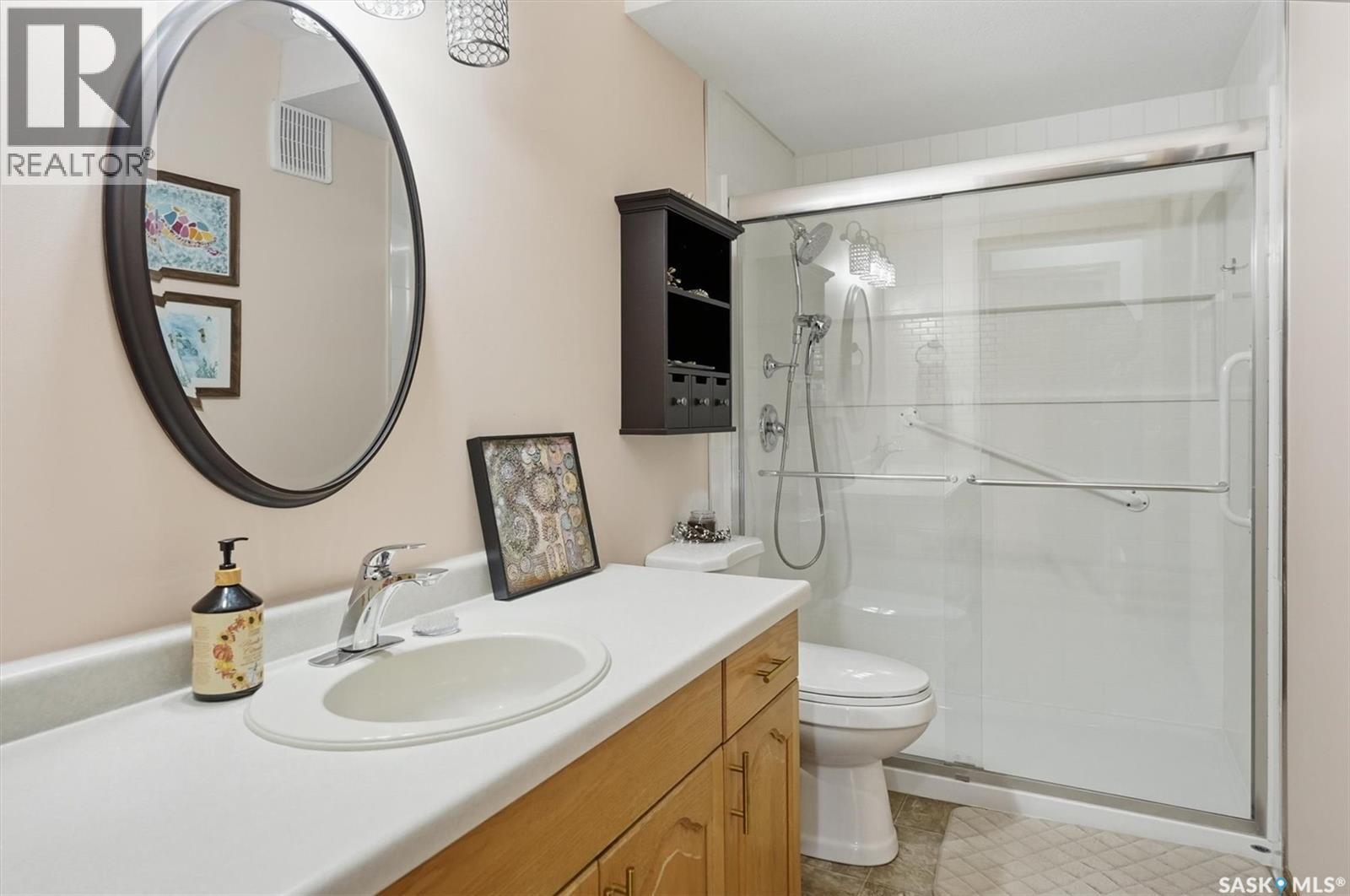 201 103 Keevil Crescent, Saskatoon, SK - Indoor Photo Showing Bathroom