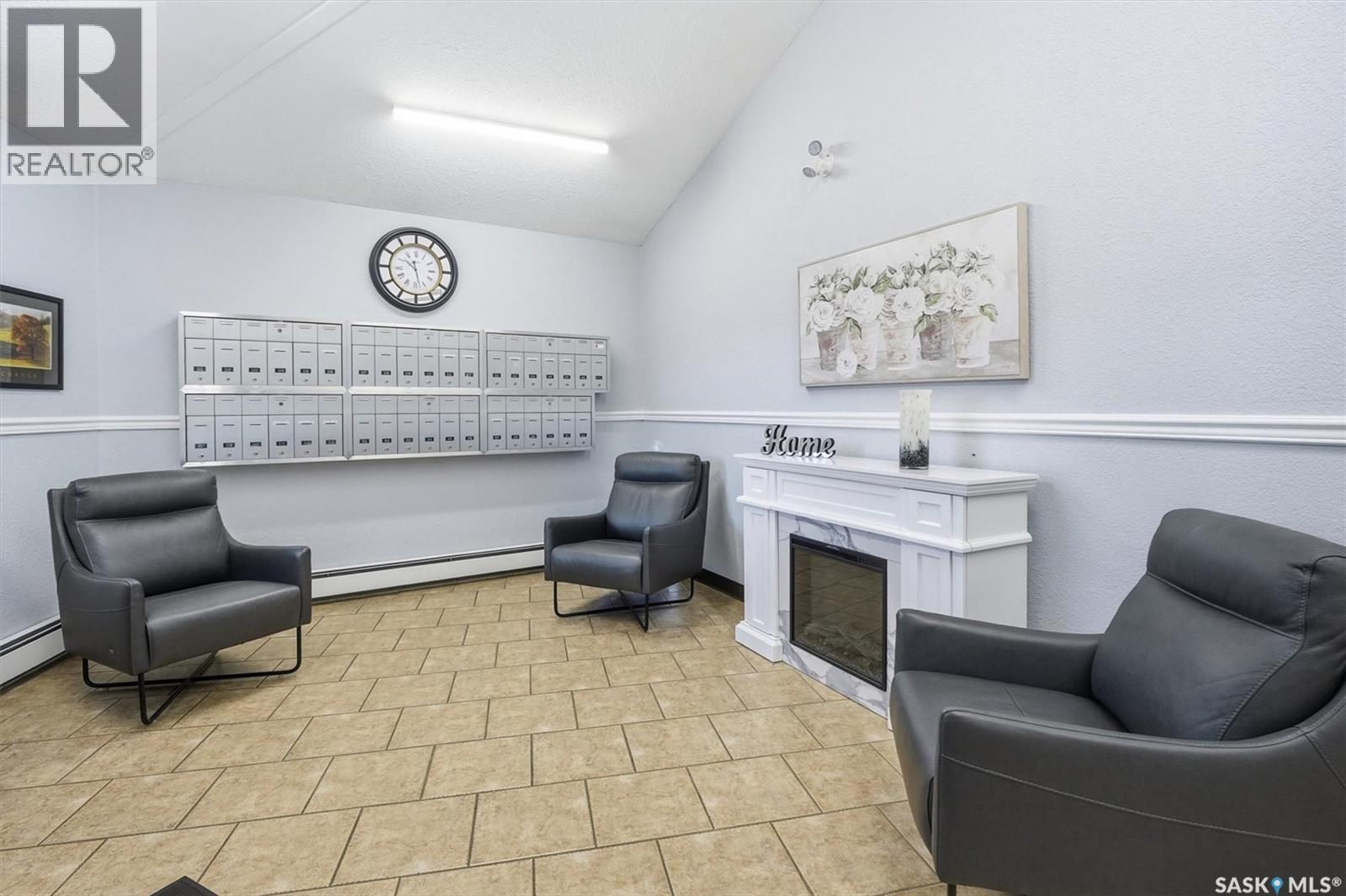 201 103 Keevil Crescent, Saskatoon, SK - Indoor