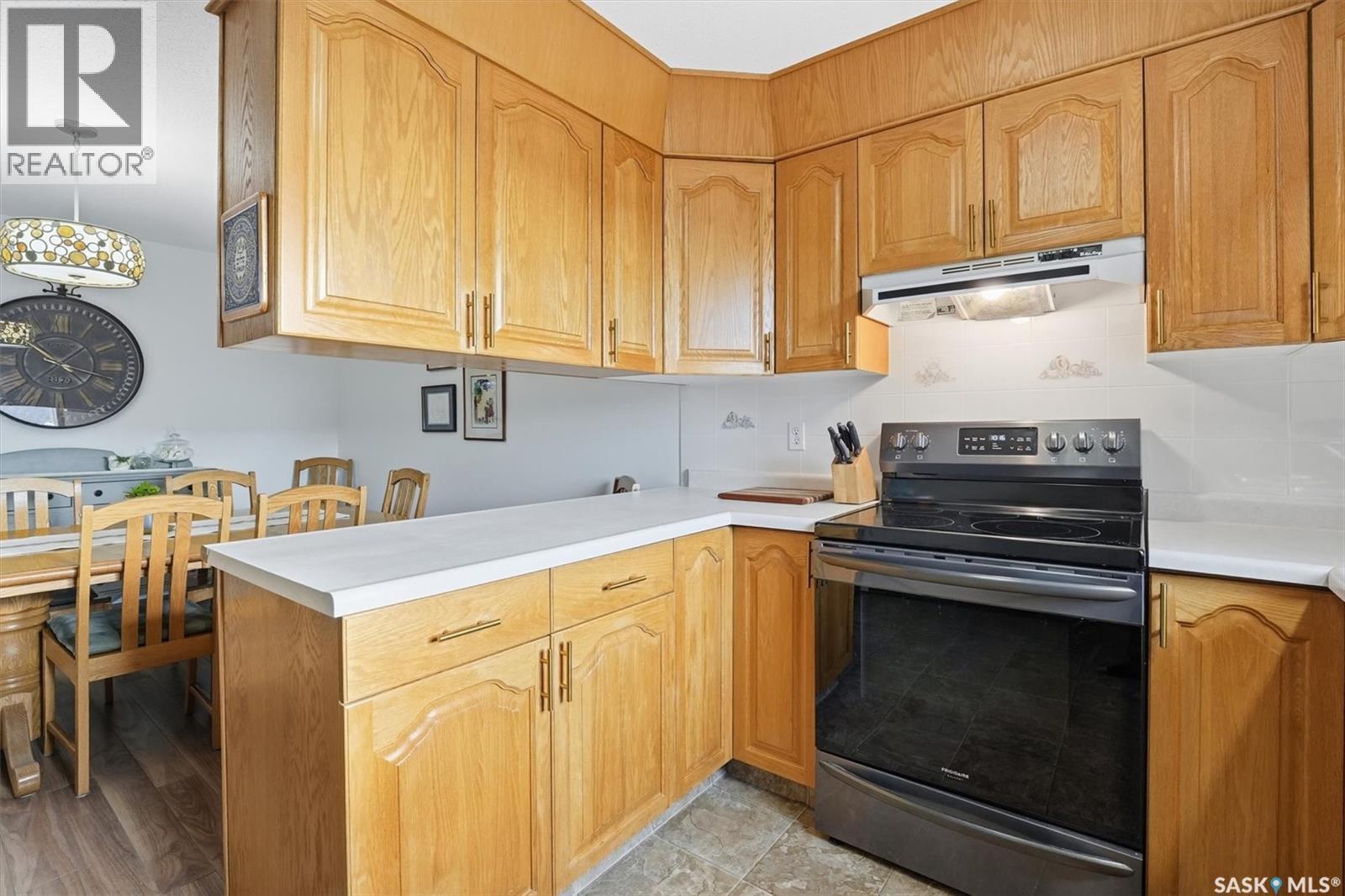 201 103 Keevil Crescent, Saskatoon, SK - Indoor Photo Showing Kitchen