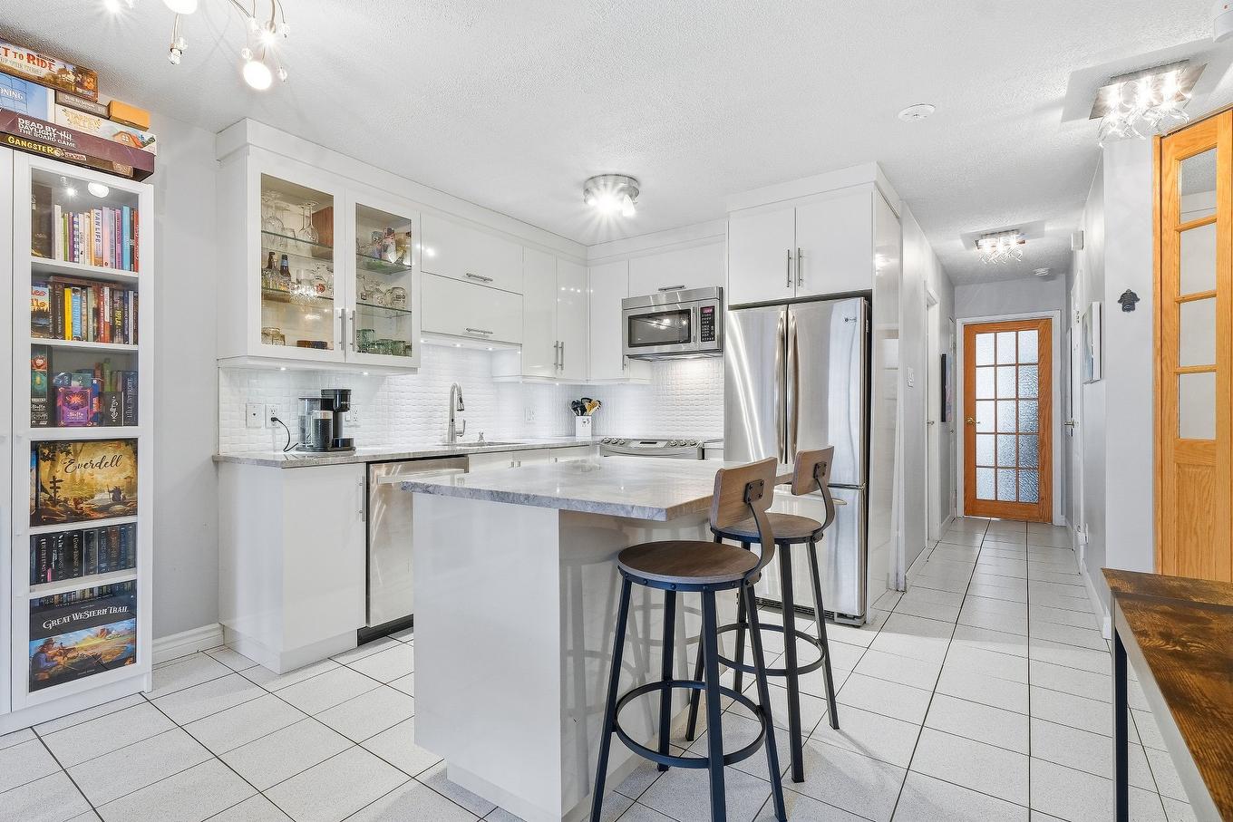 Cuisine - 1-540 Rue Henri-Duhamel, Montréal (Verdun/Île-Des-Soeurs), QC - Indoor Photo Showing Kitchen With Upgraded Kitchen