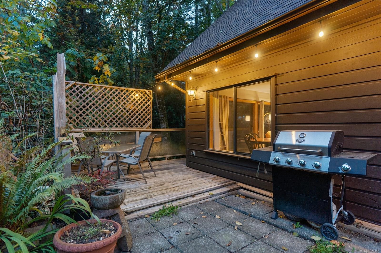 338 Walkers Hook Rd, Salt Spring, BC