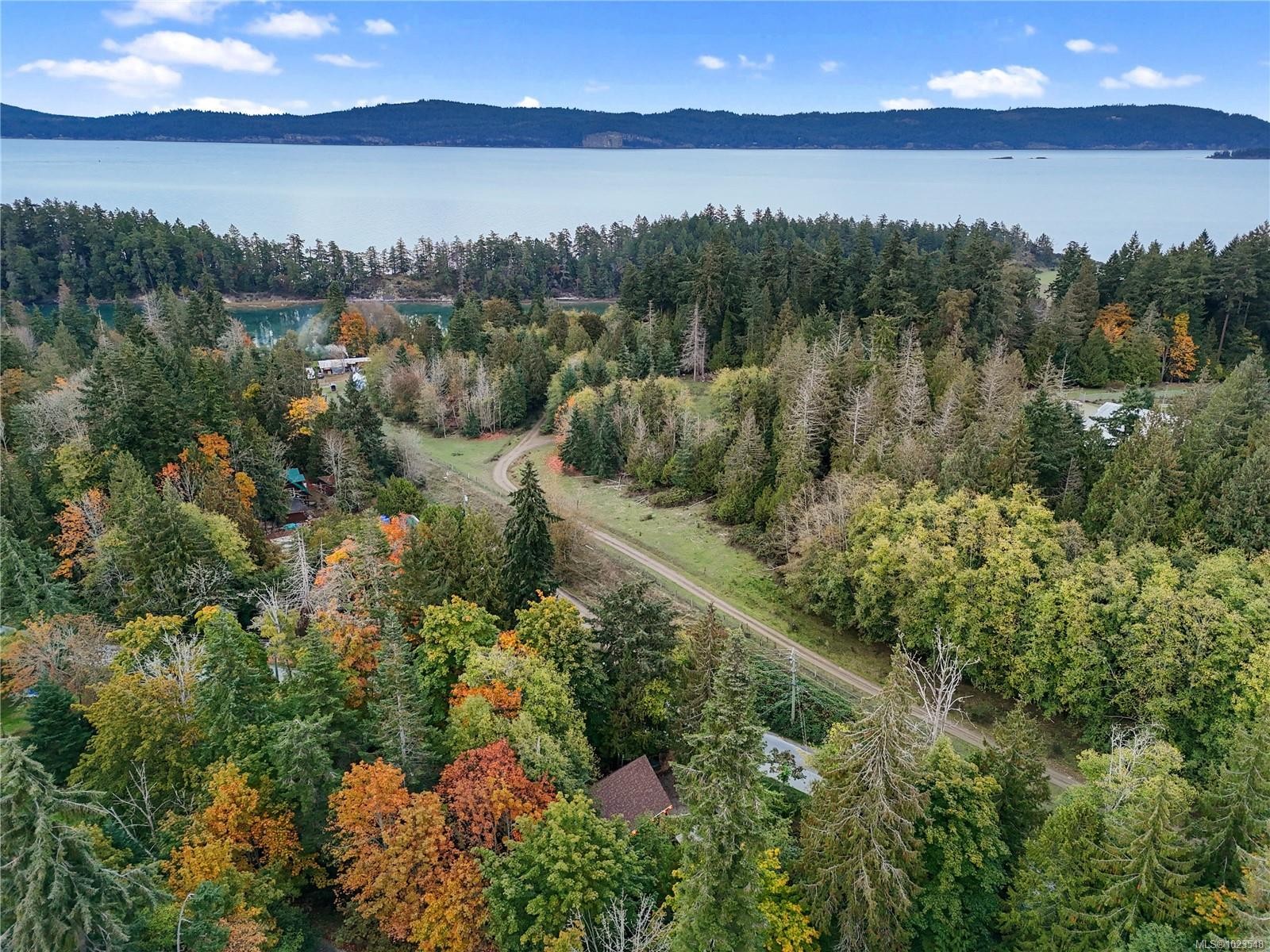 338 Walkers Hook Rd, Salt Spring, BC