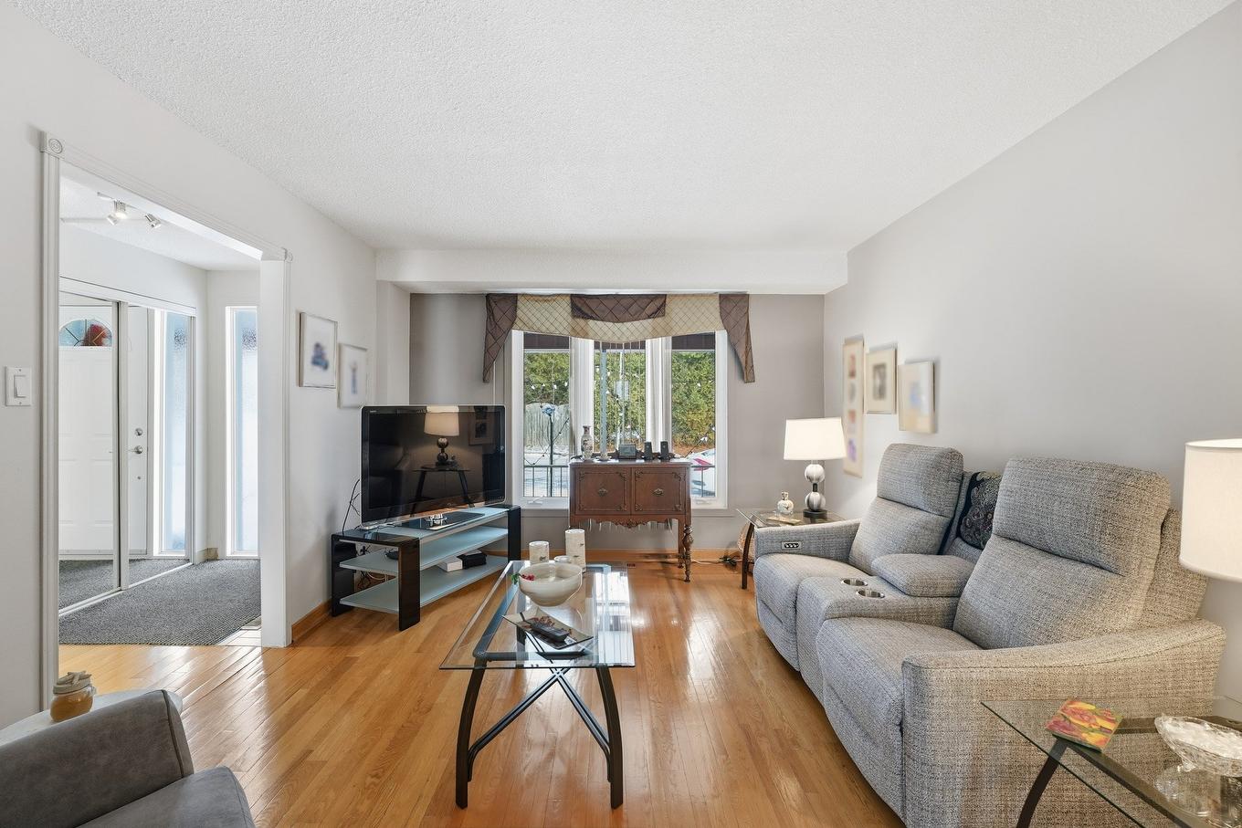 Salon - 47 Rue Mulligan, Gatineau (Aylmer), QC - Indoor Photo Showing Living Room
