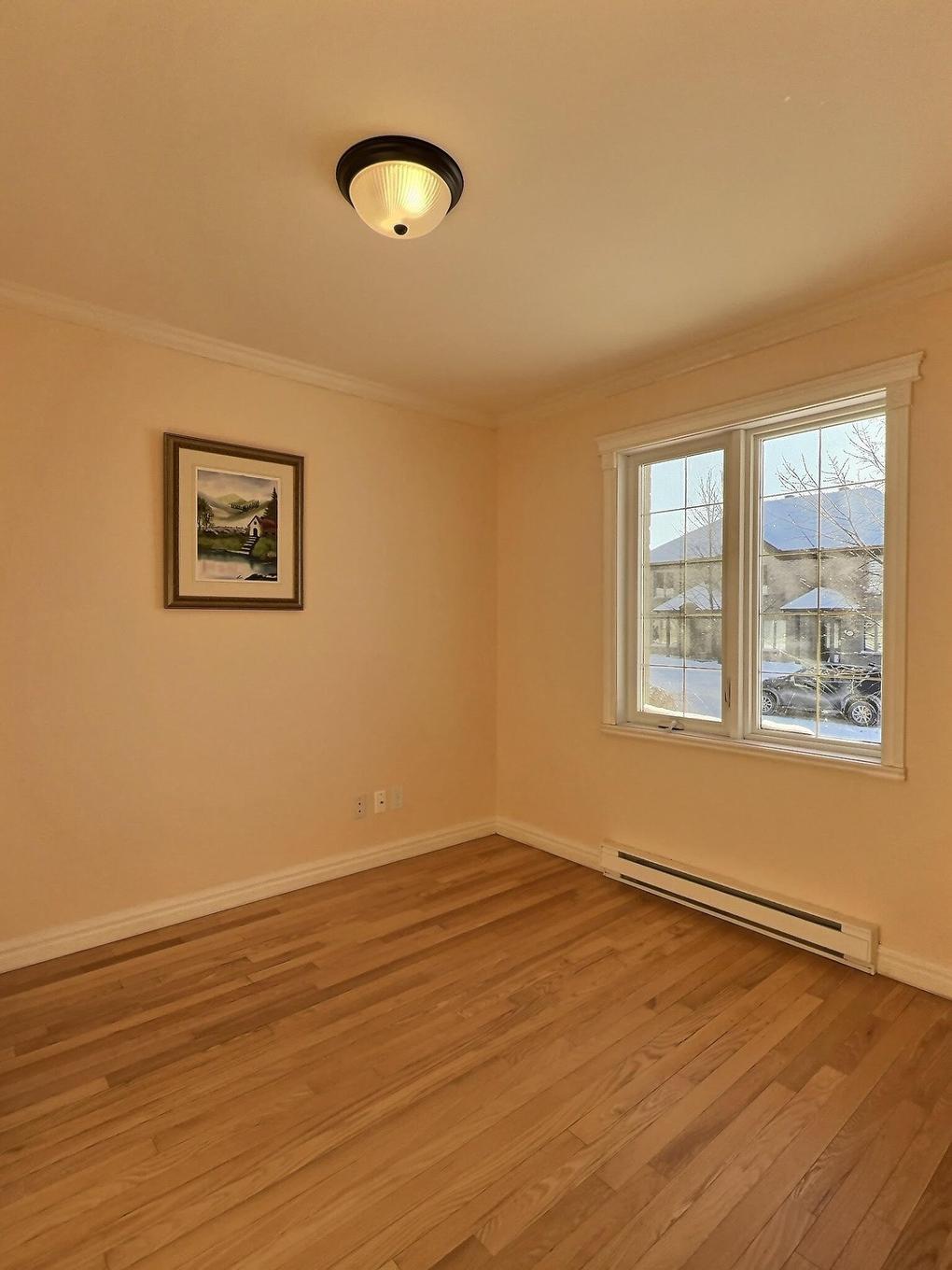 Chambre à coucher - 140 Rue Dion, Trois-Rivières, QC - Indoor Photo Showing Other Room