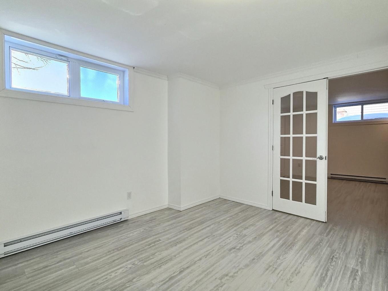 Chambre à coucher - 140 Rue Dion, Trois-Rivières, QC - Indoor Photo Showing Other Room