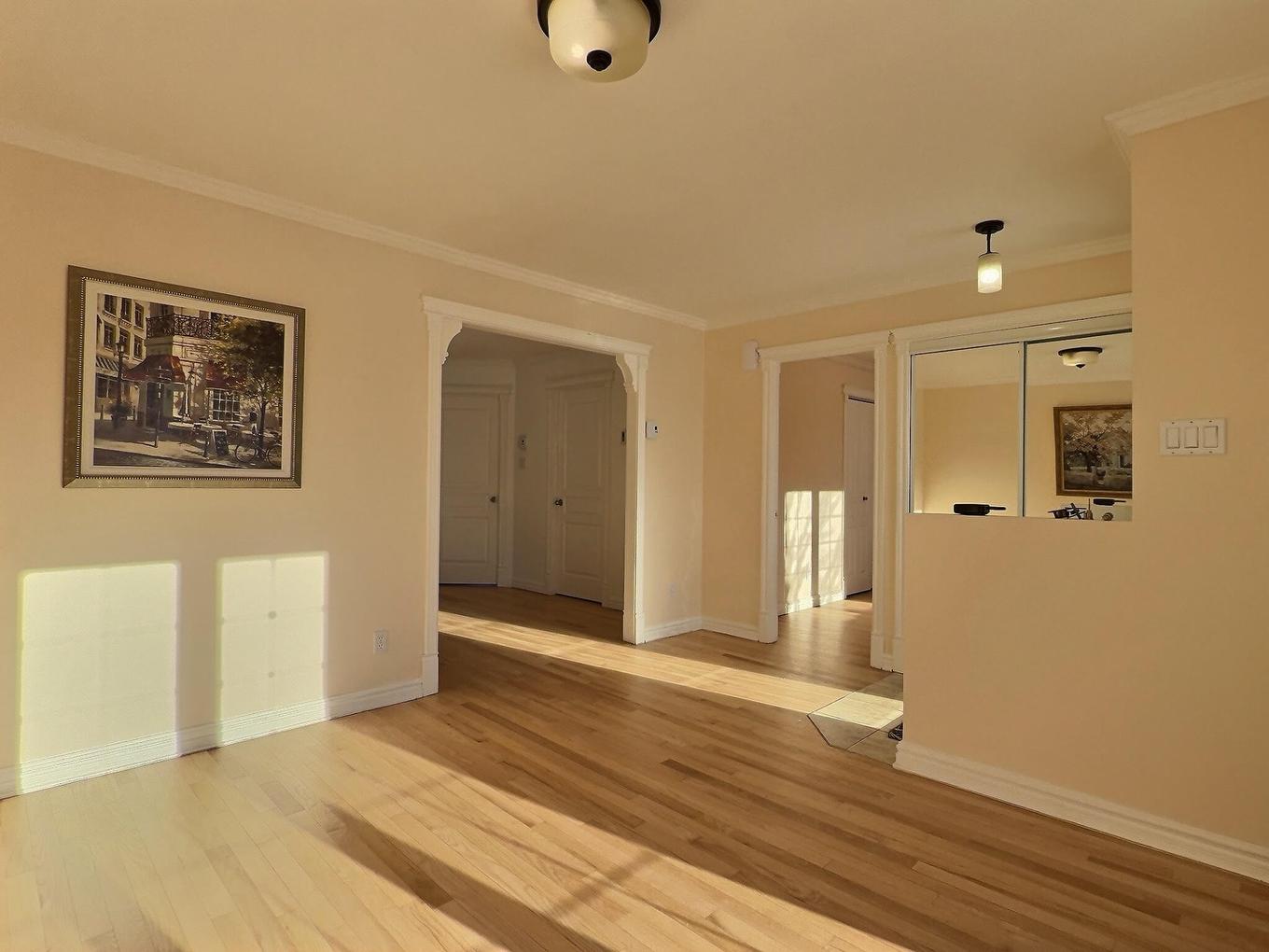 Salon - 140 Rue Dion, Trois-Rivières, QC - Indoor Photo Showing Other Room