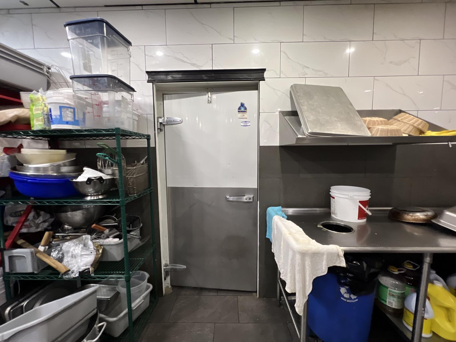 326 Saddleback Rd Nw, Edmonton, AB