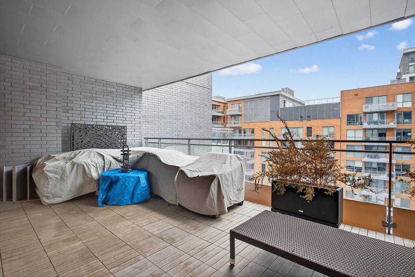 Patio - 702-360 Rue Atateken, Montréal (Ville-Marie), QC - Outdoor With Exterior