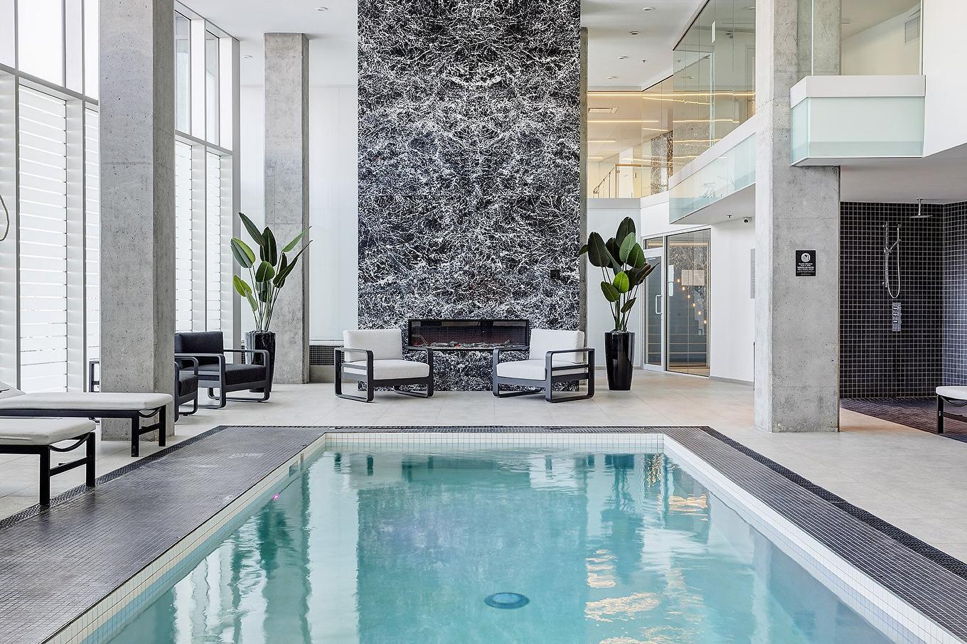 Pool - 702-360 Rue Atateken, Montréal (Ville-Marie), QC - Indoor Photo Showing Other Room With In Ground Pool