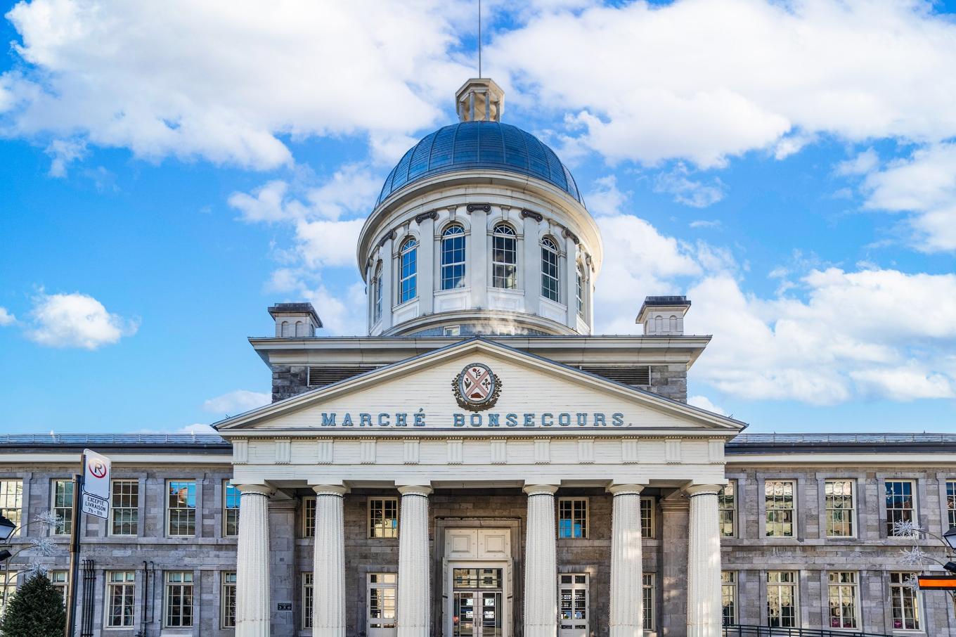 Nearby - 702-360 Rue Atateken, Montréal (Ville-Marie), QC - Outdoor