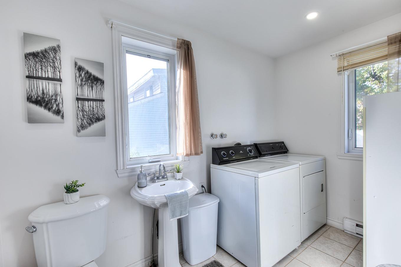 Powder room - 4695 18E Rue, Laval (Laval-Ouest), QC - Indoor