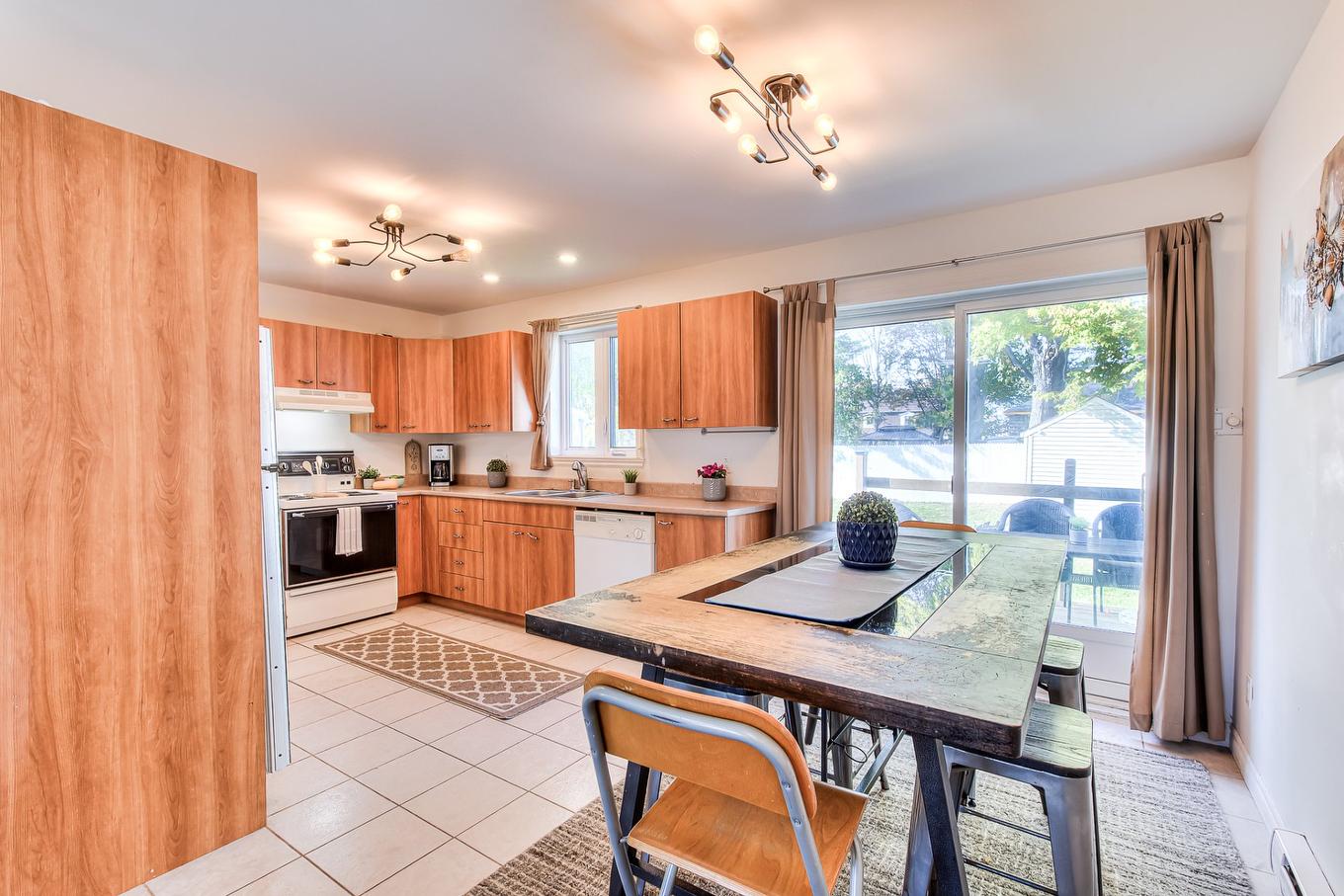 Kitchen - 4695 18E Rue, Laval (Laval-Ouest), QC - Indoor