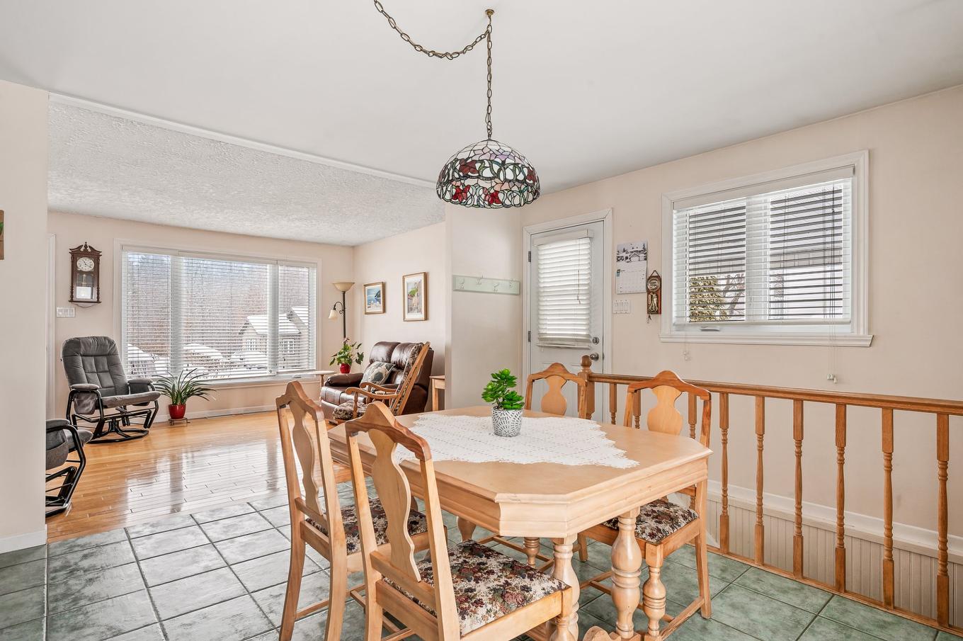 Salle à manger - 1470 Rue De Sedan, Québec (Charlesbourg), QC - Indoor Photo Showing Dining Room