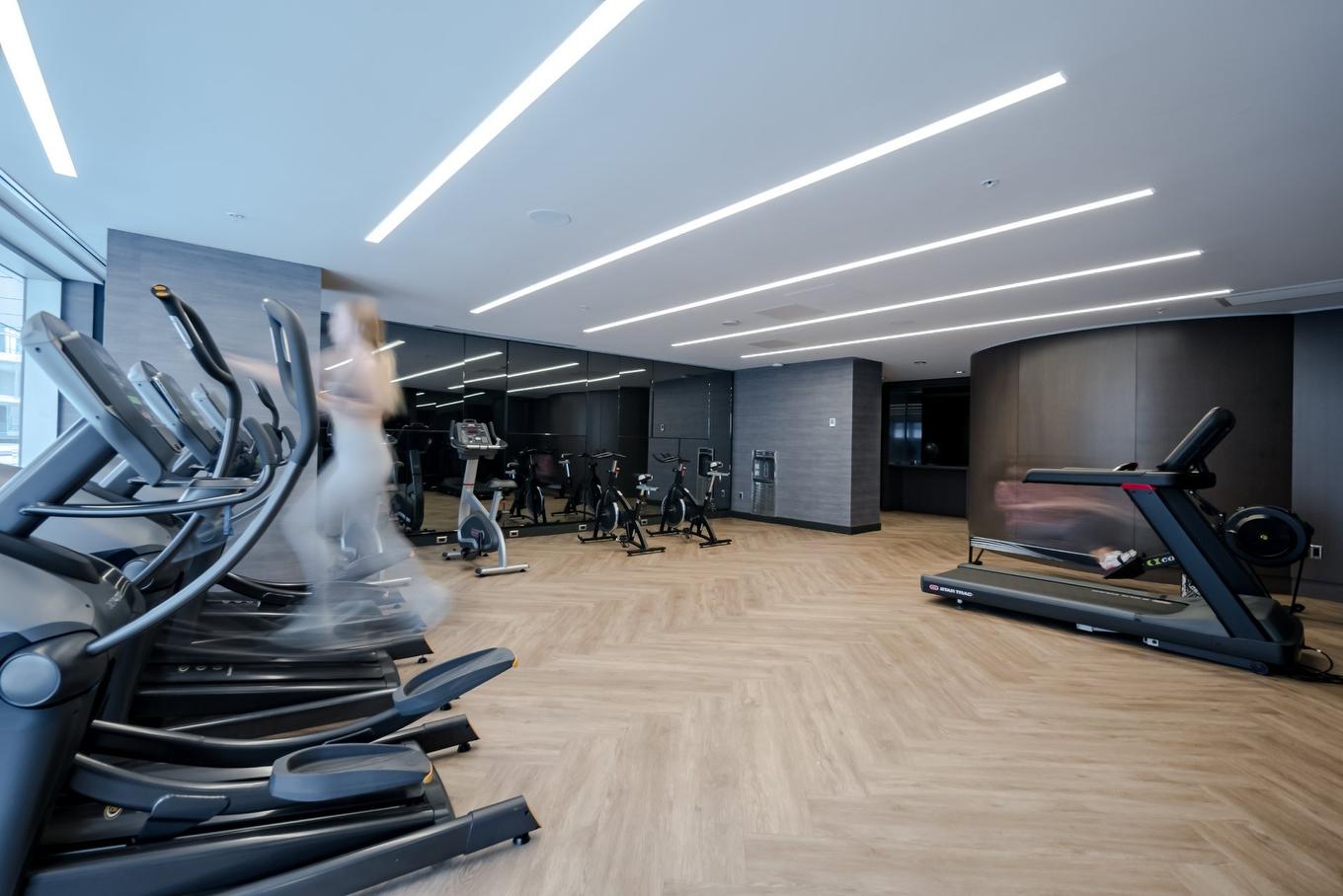 Exercise room - 2811-1288 Av. Des Canadiens-De-Montréal, Montréal (Ville-Marie), QC - Indoor Photo Showing Gym Room