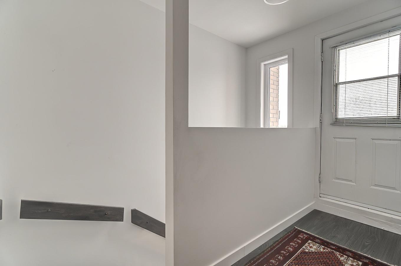 Passageway - 109 Rue St-Pierre, Terrebonne (Terrebonne), QC - Indoor Photo Showing Other Room