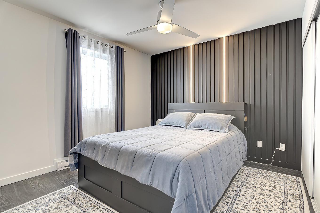 Primary bedroom - 109 Rue St-Pierre, Terrebonne (Terrebonne), QC - Indoor Photo Showing Bedroom