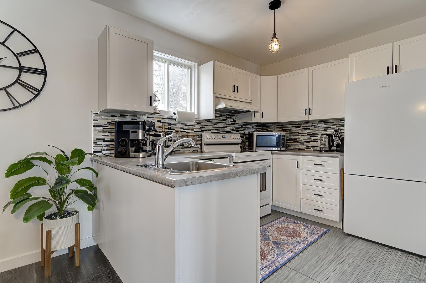 Kitchen - 109 Rue St-Pierre, Terrebonne (Terrebonne), QC - Indoor Photo Showing Kitchen