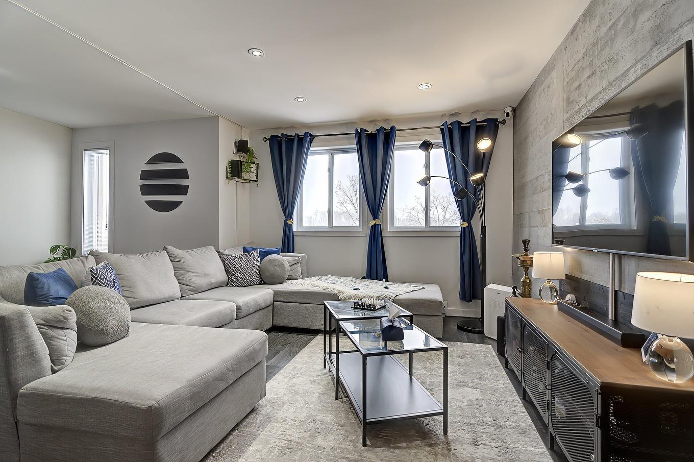 Living room - 109 Rue St-Pierre, Terrebonne (Terrebonne), QC - Indoor Photo Showing Living Room