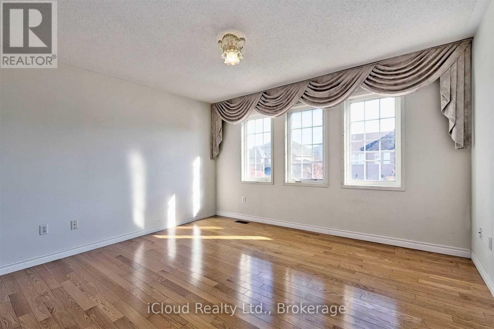 3496 Covent Crescent, Mississauga, ON - Indoor Photo Showing Other Room