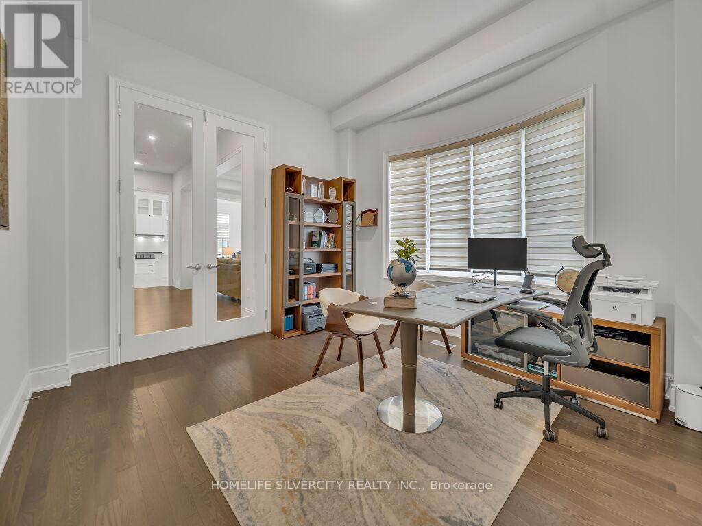 2 Endless Circle, Vaughan, ON - Indoor Photo Showing Office