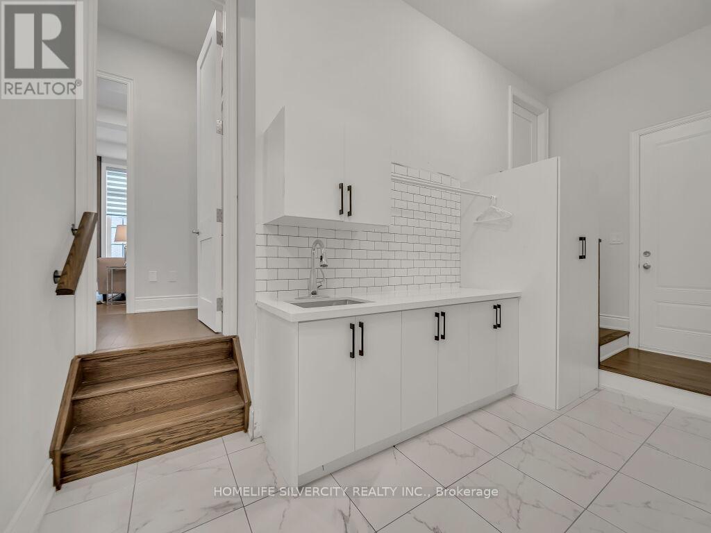 2 Endless Circle, Vaughan, ON - Indoor