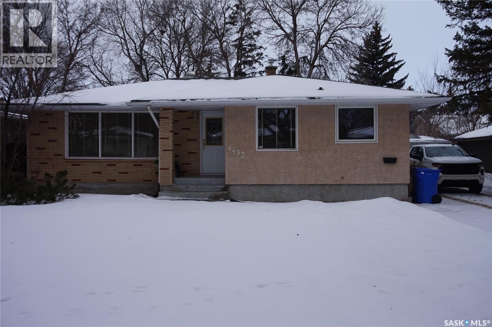 4452 Acadia Drive, Regina, SK - Outdoor