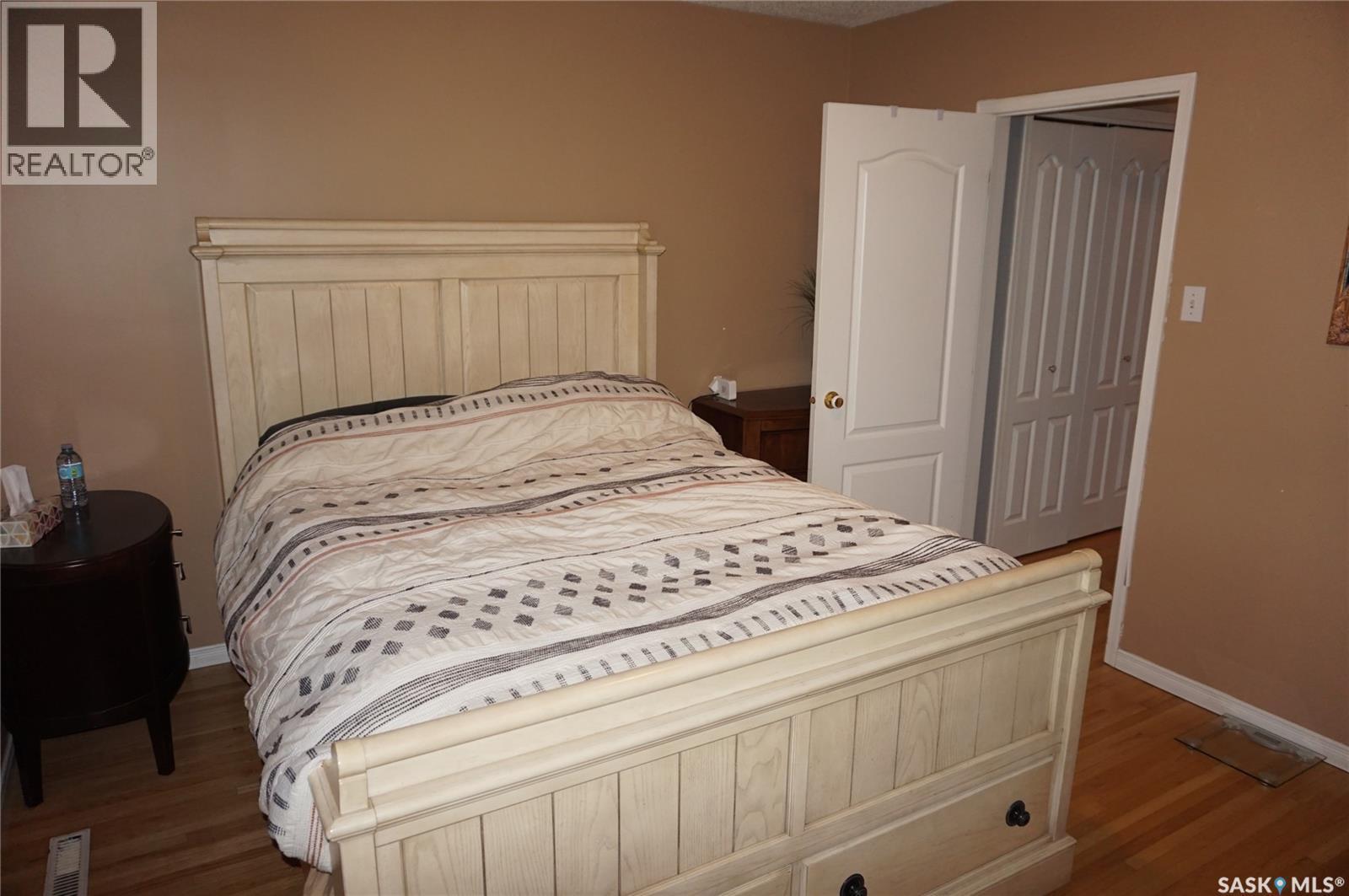 4452 Acadia Drive, Regina, SK - Indoor Photo Showing Bedroom
