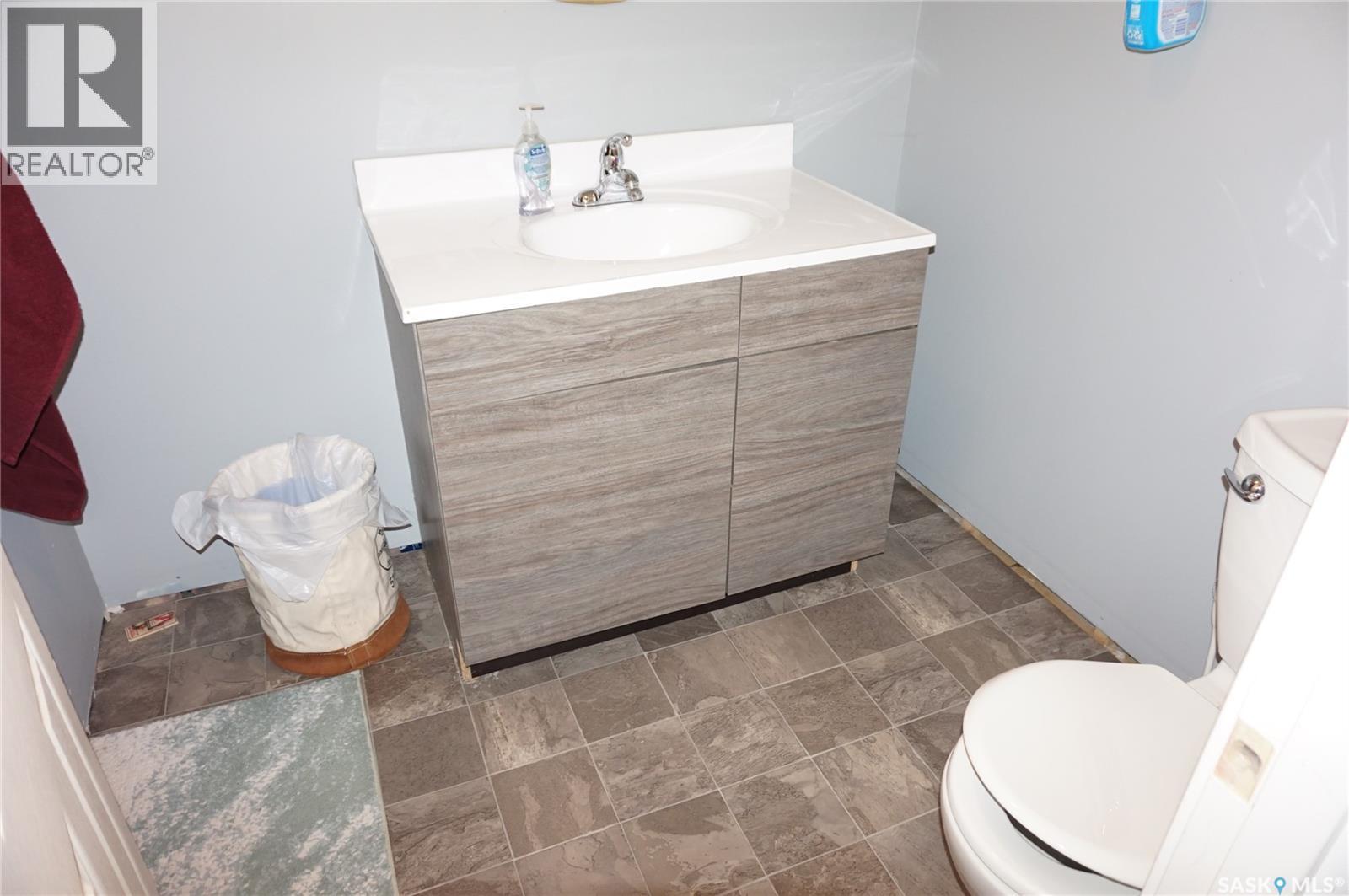 4452 Acadia Drive, Regina, SK - Indoor Photo Showing Bathroom