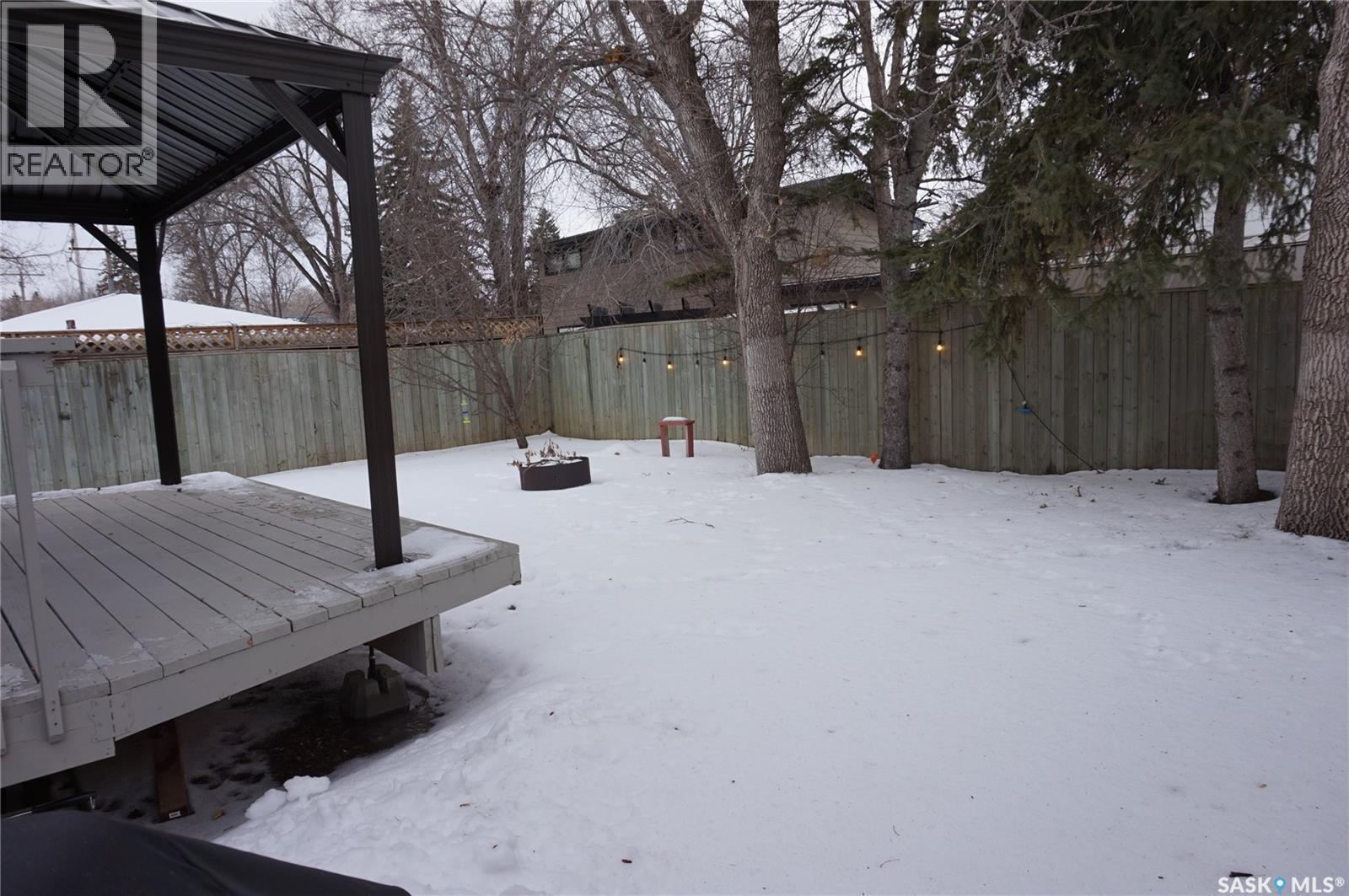 4452 Acadia Drive, Regina, SK - Outdoor