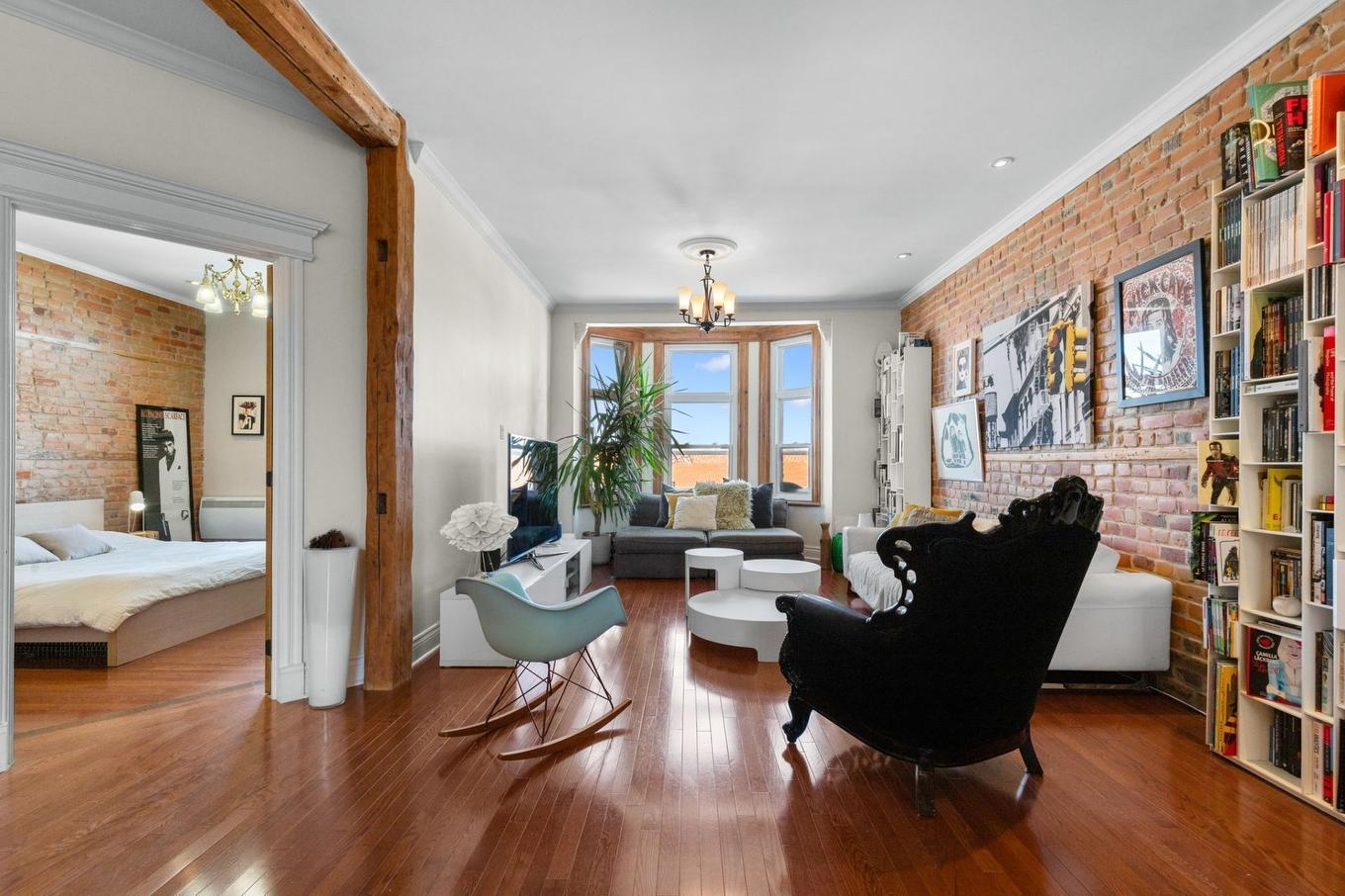 Living room - 4-5830 Av. Du Parc, Montréal (Le Plateau-Mont-Royal), QC - Indoor