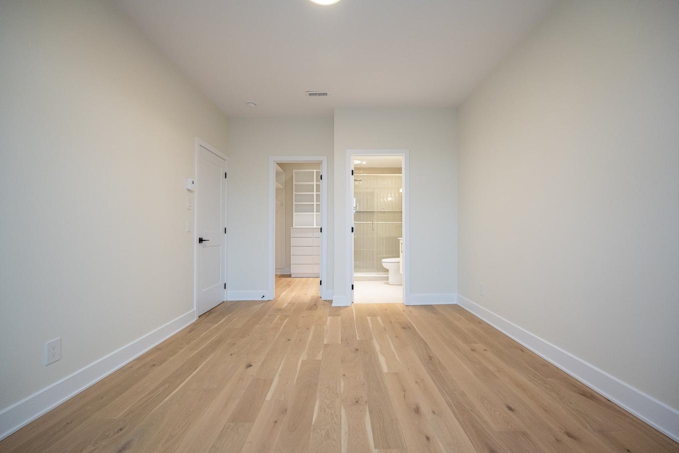 Chambre à coucher principale - 8130 Rue St-Denis, Montréal (Villeray/Saint-Michel/Parc-Extension), QC - Indoor Photo Showing Other Room