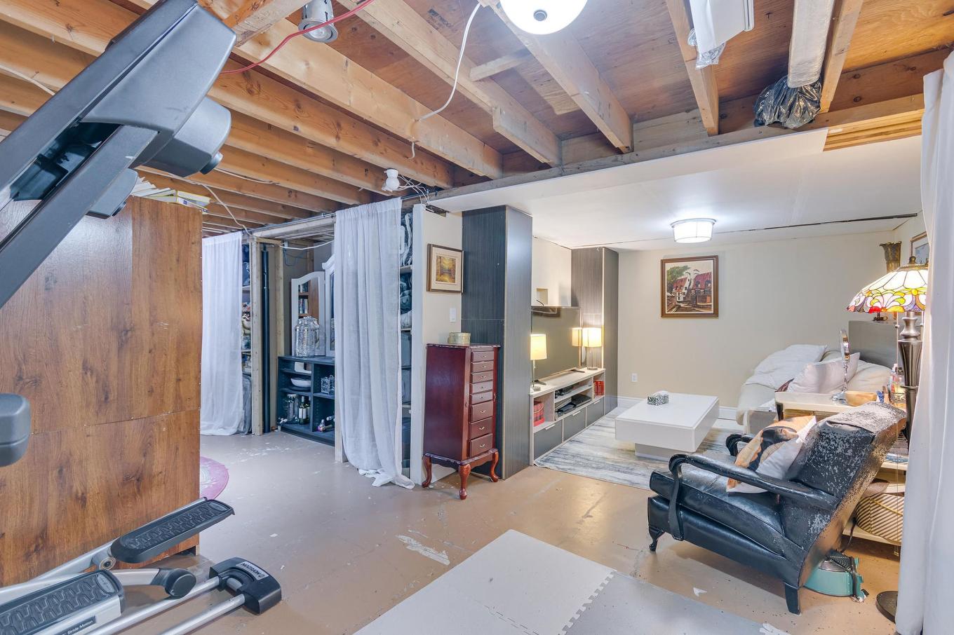 Overall view - 38 Rue Eastern, Gatineau (Aylmer), QC - Indoor Photo Showing Other Room