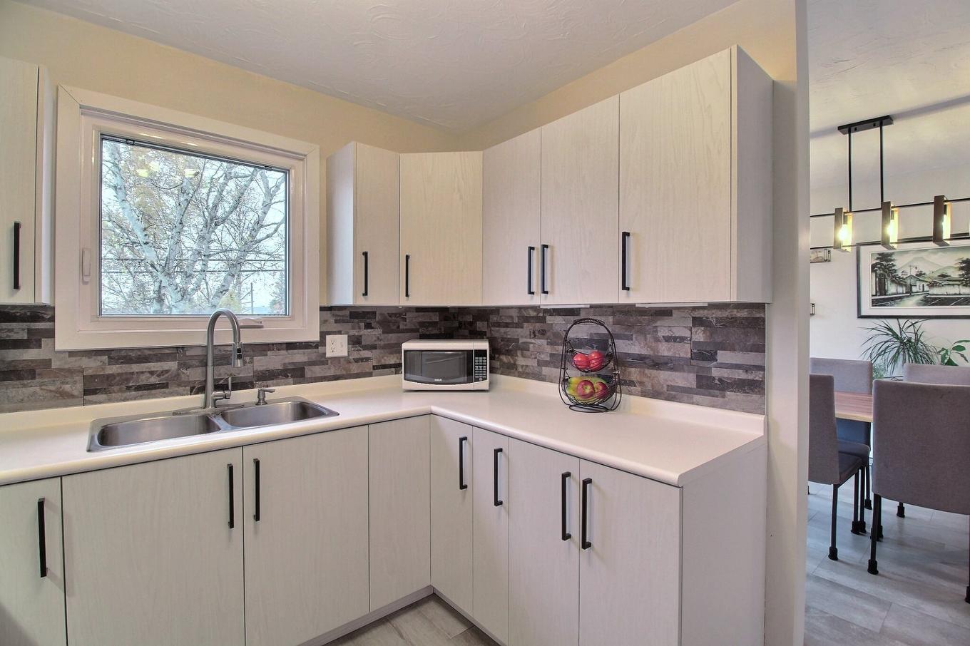 Kitchen - 164 Rue Poulin, Val-D'Or, QC - Indoor Photo Showing Kitchen With Double Sink
