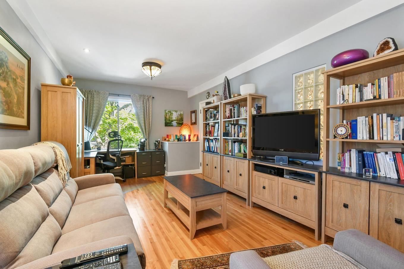 Library - 990 Rue Osborne, Montréal (Verdun/Île-Des-Soeurs), QC - Indoor