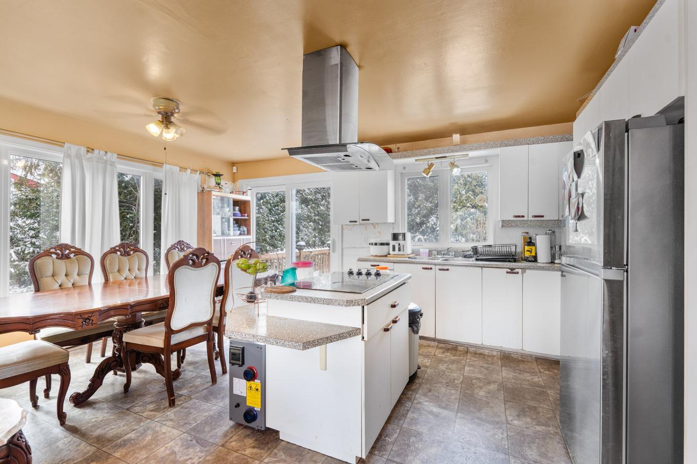 Cuisine - 7 35E Avenue E., Blainville, QC - Indoor