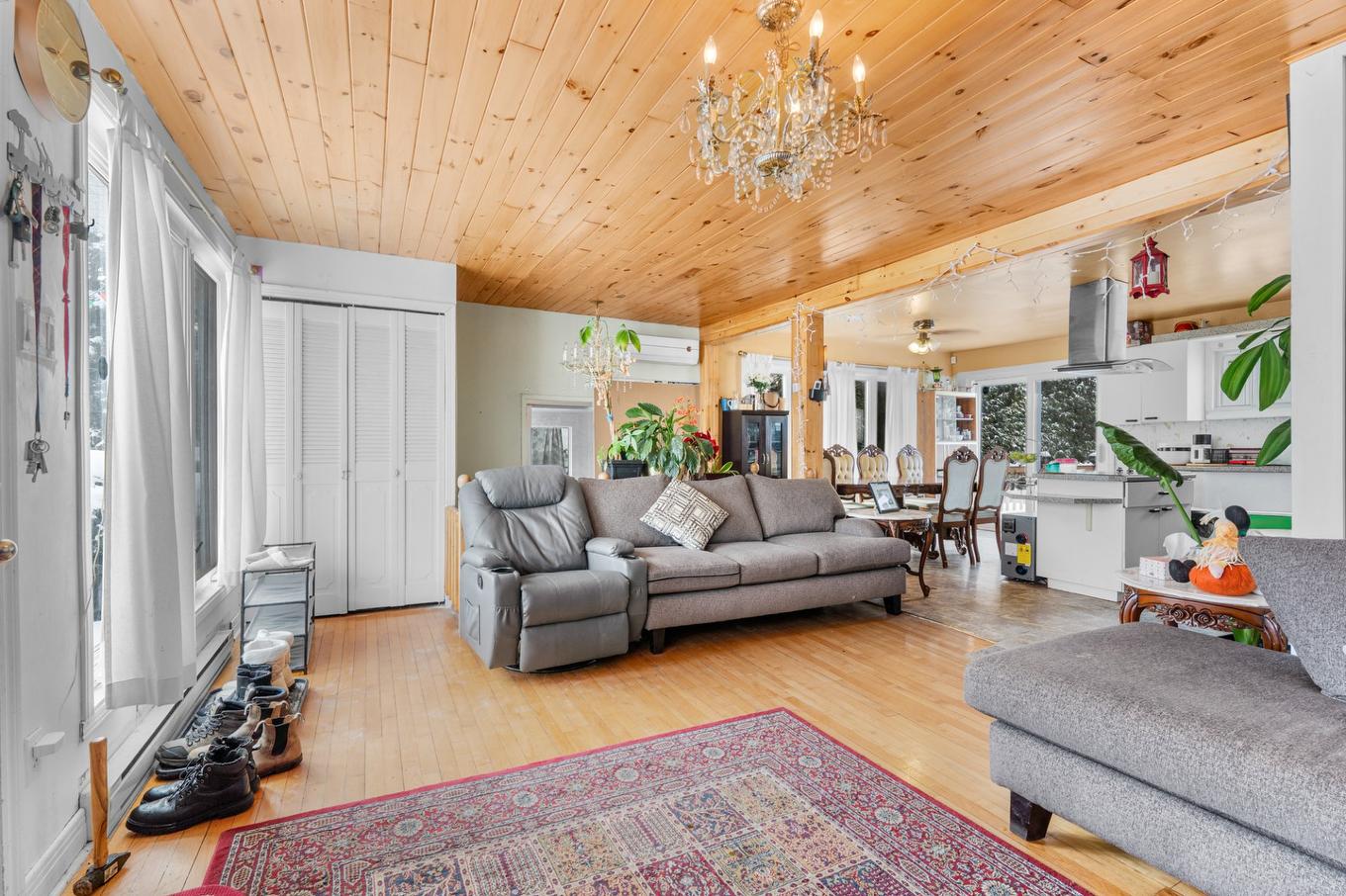 Salon - 7 35E Avenue E., Blainville, QC - Indoor Photo Showing Living Room