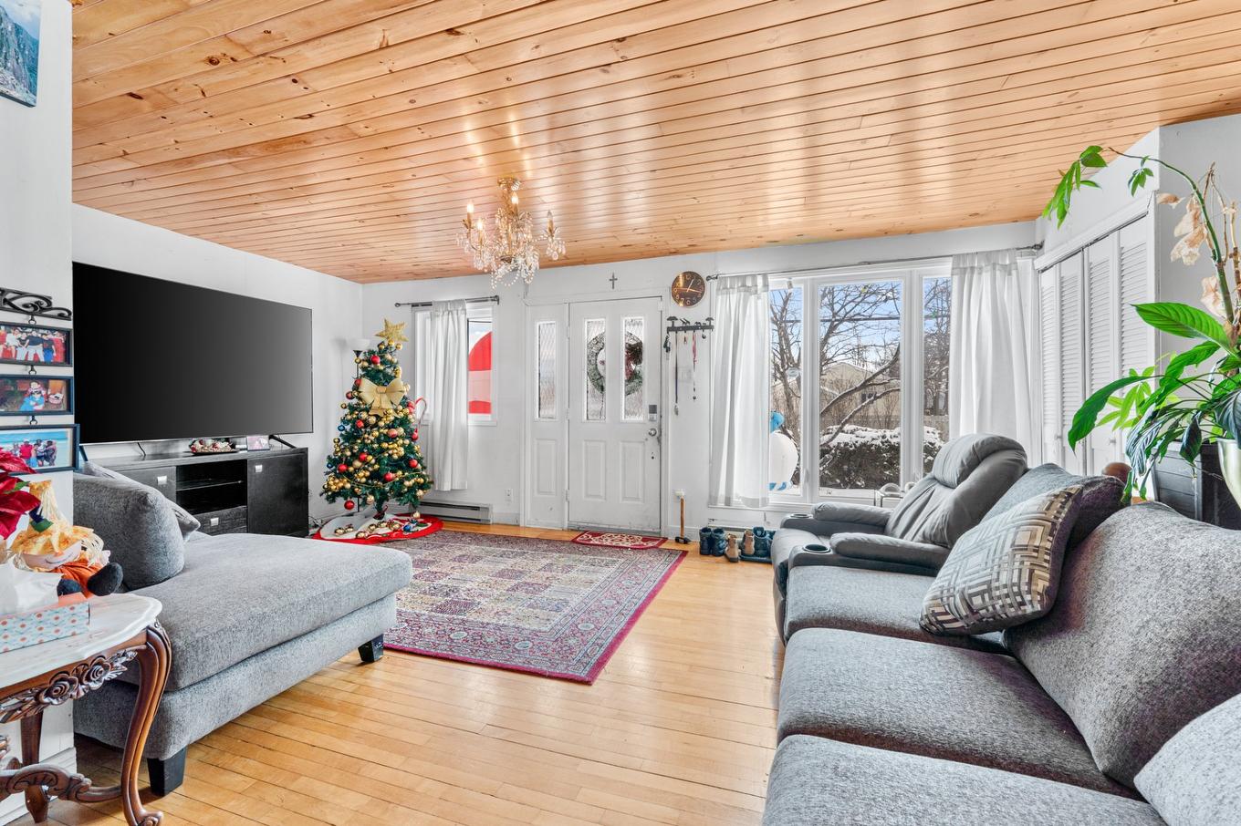Salon - 7 35E Avenue E., Blainville, QC - Indoor Photo Showing Living Room