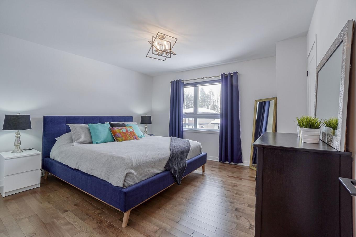 Chambre à coucher principale - 1670 Rue Barott, Mascouche, QC - Indoor Photo Showing Bedroom