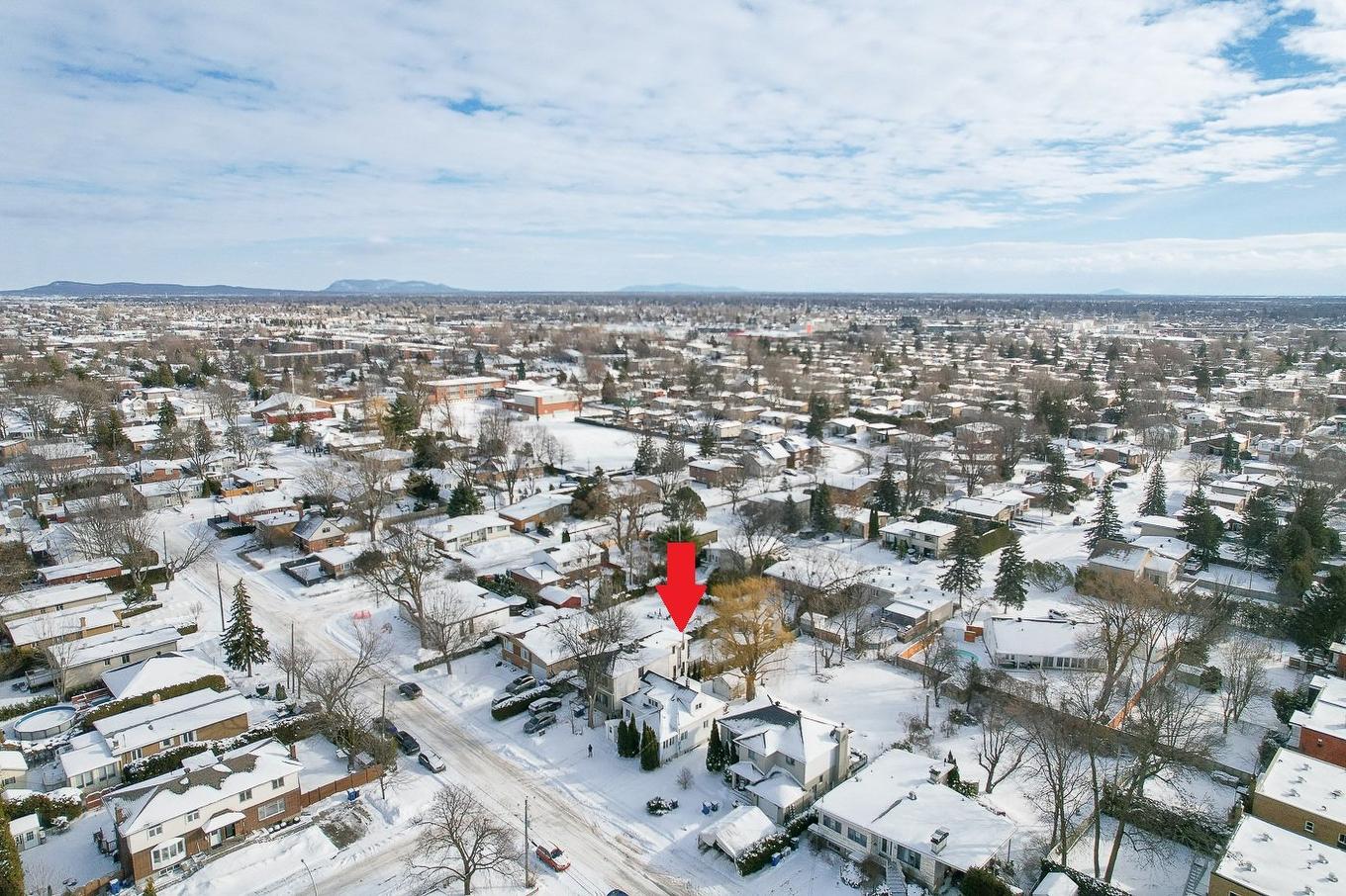 Aerial photo - 27 Rue Allan, Longueuil (Greenfield Park), QC - Outdoor With View