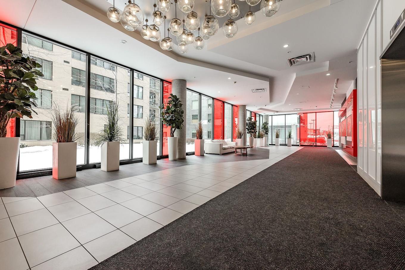 Exterior entrance - Ph1005-4293 Rue Jean-Talon O., Montréal (Côte-Des-Neiges/Notre-Dame-De-Grâce), QC - Indoor Photo Showing Other Room