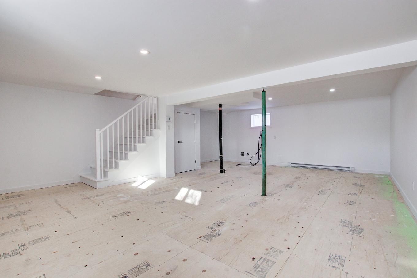 Family room - 2899 Rue De Lyon, Longueuil (Le Vieux-Longueuil), QC - Indoor