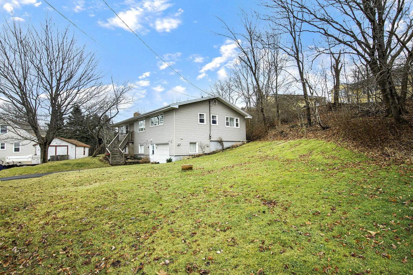 4 Harris Road, Dartmouth, NS