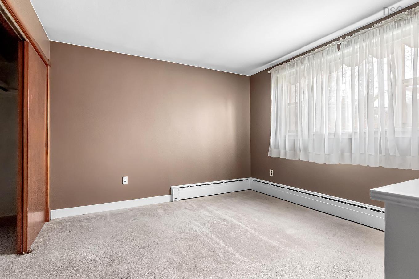 4 Harris Road, Dartmouth, NS