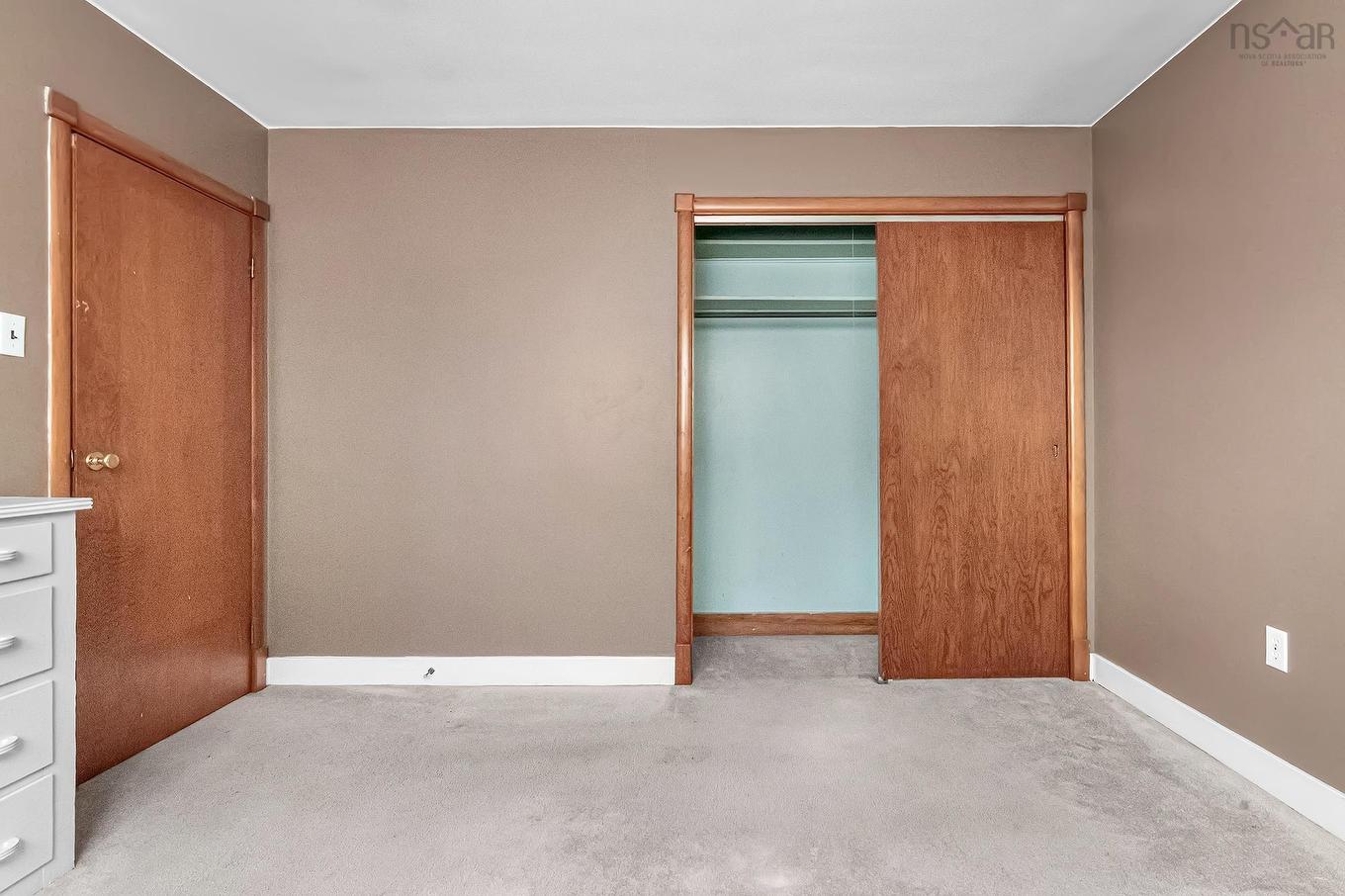 4 Harris Road, Dartmouth, NS