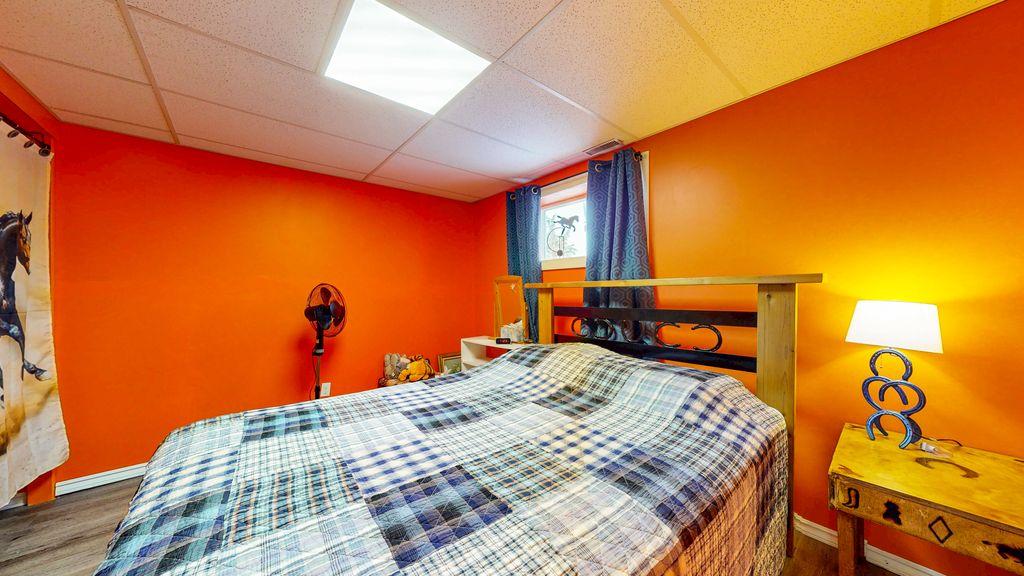 3660 Gold Creek Road, Cranbrook, BC - Indoor Photo Showing Bedroom