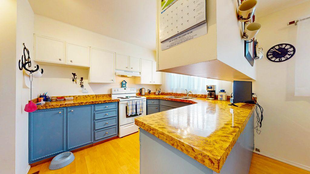 3660 Gold Creek Road, Cranbrook, BC - Indoor Photo Showing Kitchen