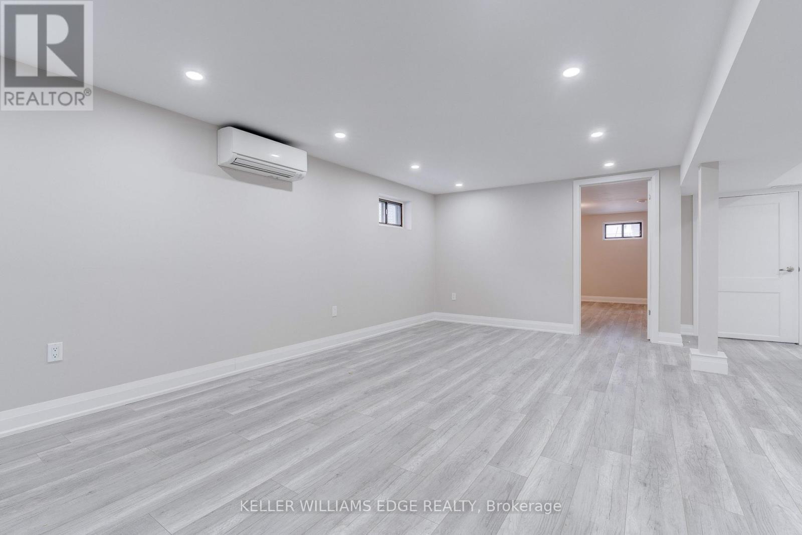 164 West 19Th Street, Hamilton, ON - Indoor Photo Showing Other Room